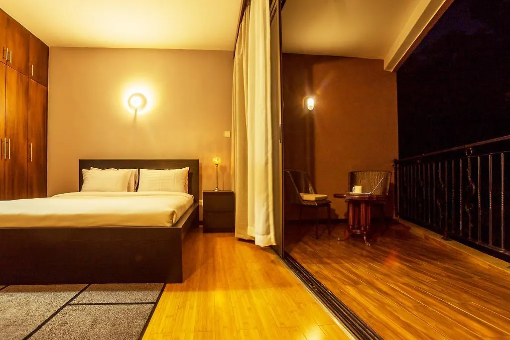 Acacia Green Service Apartments 캄팔라