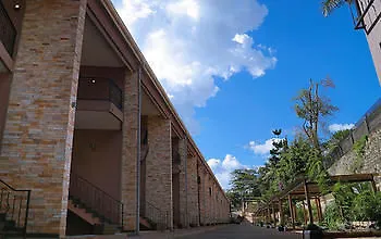 Acacia Green Service Apartments 캄팔라
